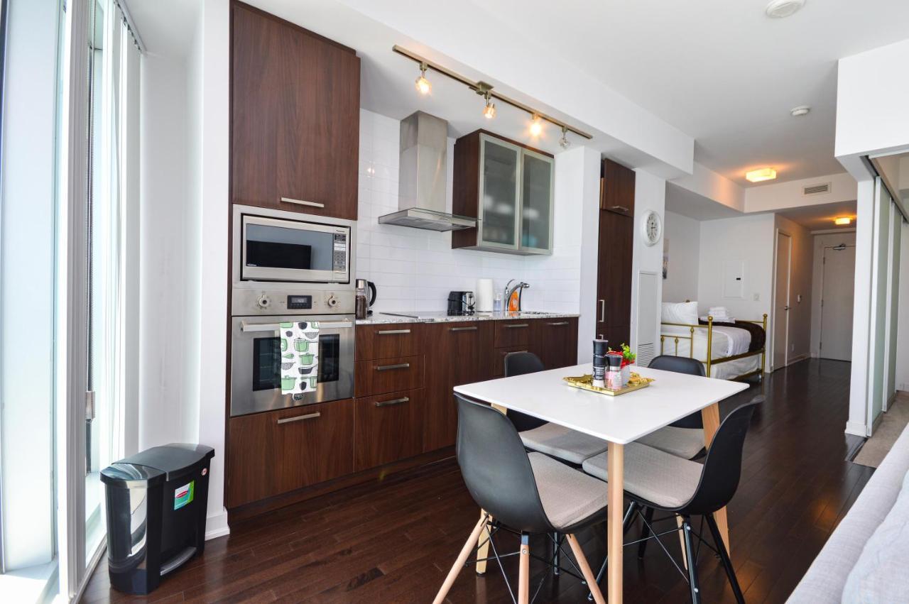 Downtown Toronto Condo Near Cn Tower, Mtcc, Rogers Center , Union Station Exterior foto