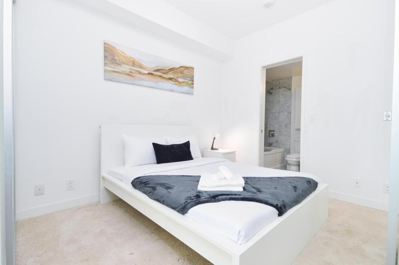 Downtown Toronto Condo Near Cn Tower, Mtcc, Rogers Center , Union Station Exterior foto